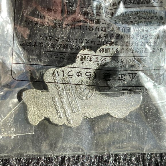 Minnie Mouse Tokyo Spring Cell‎ Phone Pin DisneySea - Picture 2 of 3